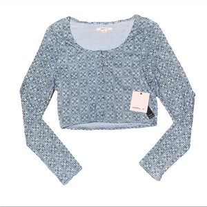 O’Neill Blue Crop Long Sleeve Scoop Neck Front Closure NWT Womens Small Raissa